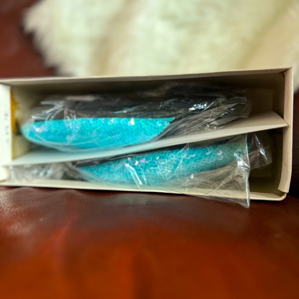 Diane Gilman Aqua Blue Sequined Slipper Flats Women’s Size 7 - Picture 2 of 8